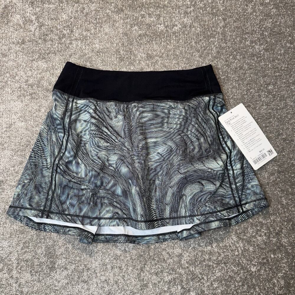 Lululemon Pace Rival Skirt Dimensional Icing Blue Multi/ Black Size 2 TALL Skort